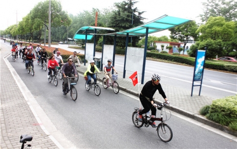 动出健全与活力！工会组织员工活动