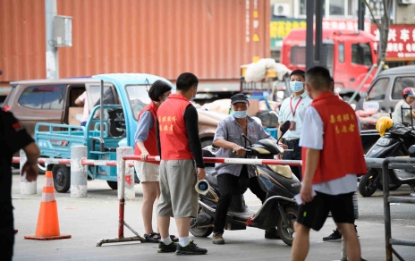 战“疫」伢地，我们一向坚守