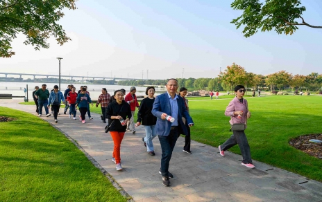 能源“双控”提倡低碳生涯，文化出行添力美好家园 -- 活力健行掠影