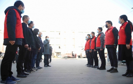 迎霜斗雪保供给，这里的人儿格表勤朴