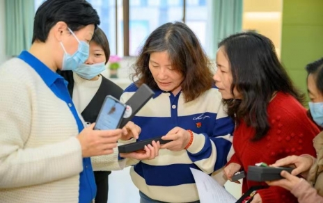 争做时期新女性，助力嘉农新发展