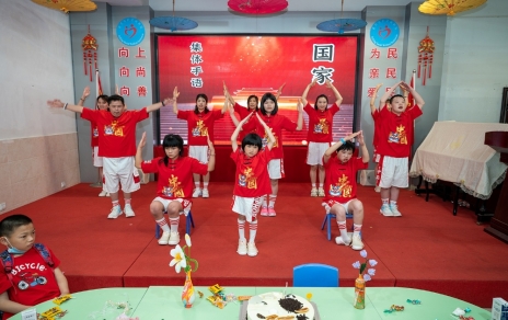 “水点点”---用心暖童心，用情伴成长！